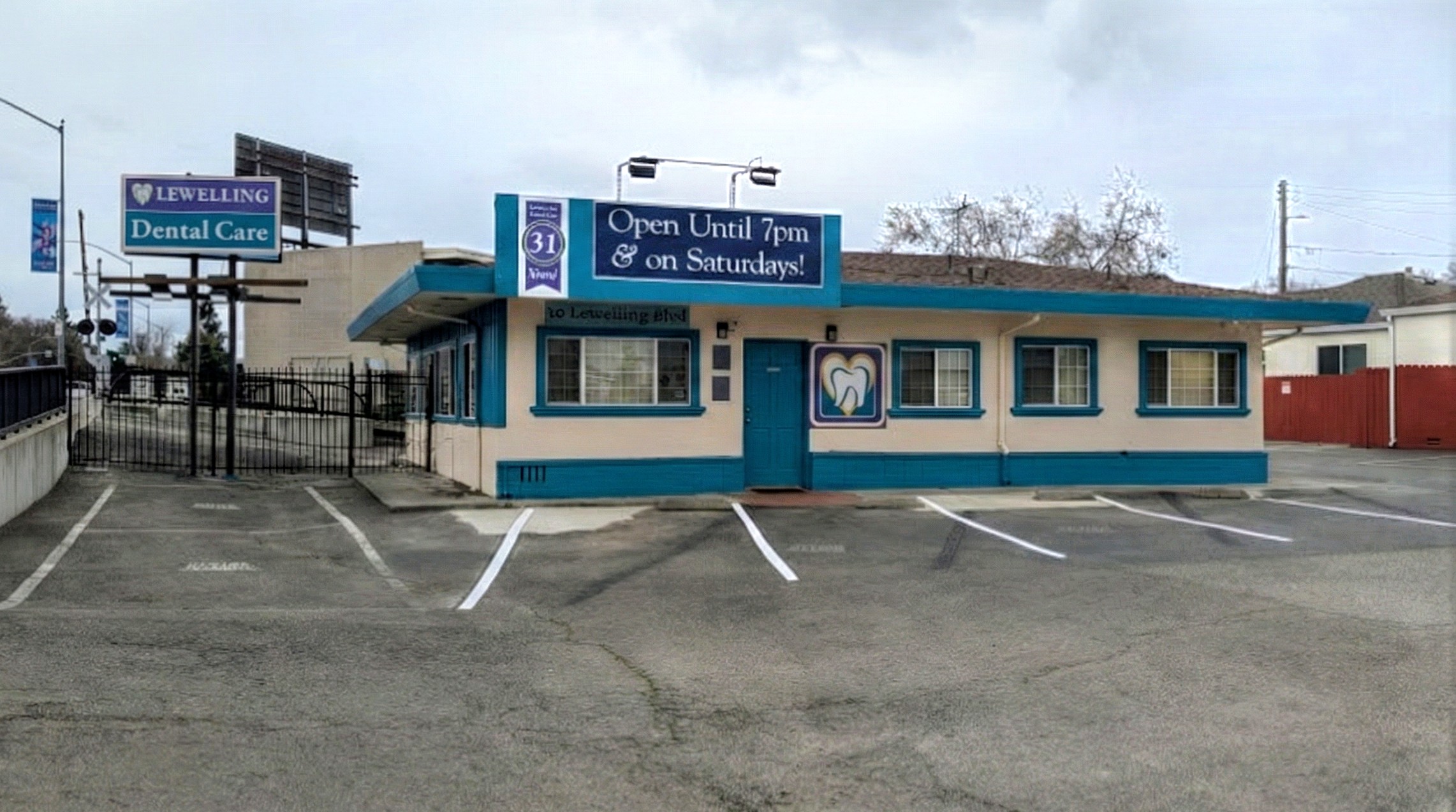 Lewelling Dental Care